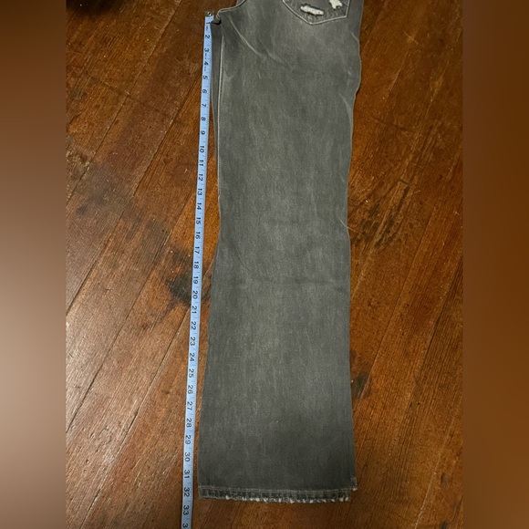 Vervet Distressed Jeans ~ Size 26 - Picture 5 of 6